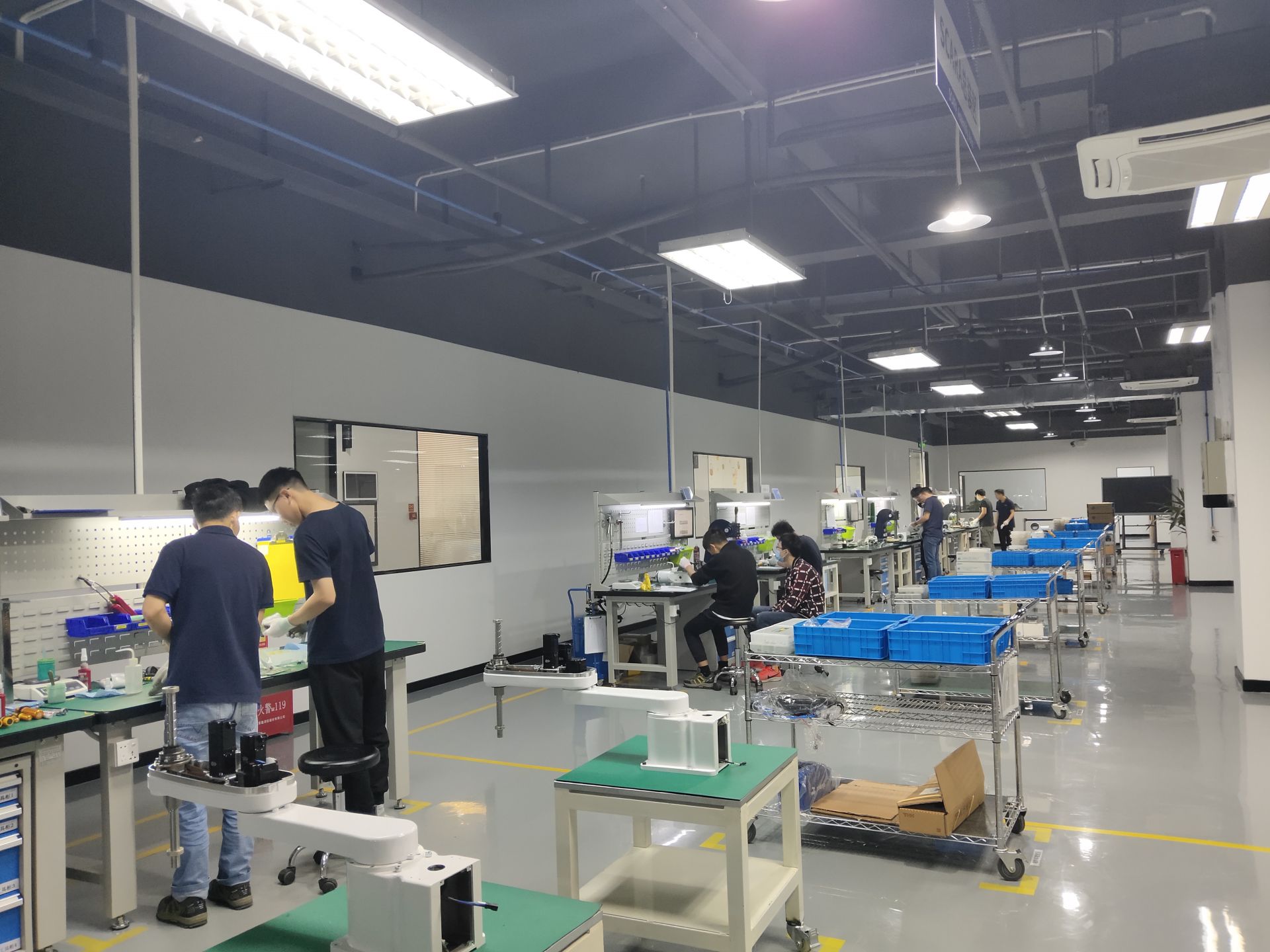 犇向春天⑧ 开工啦！东莞机器开云 开云体育平台人与智能装备企业开足了“马力”