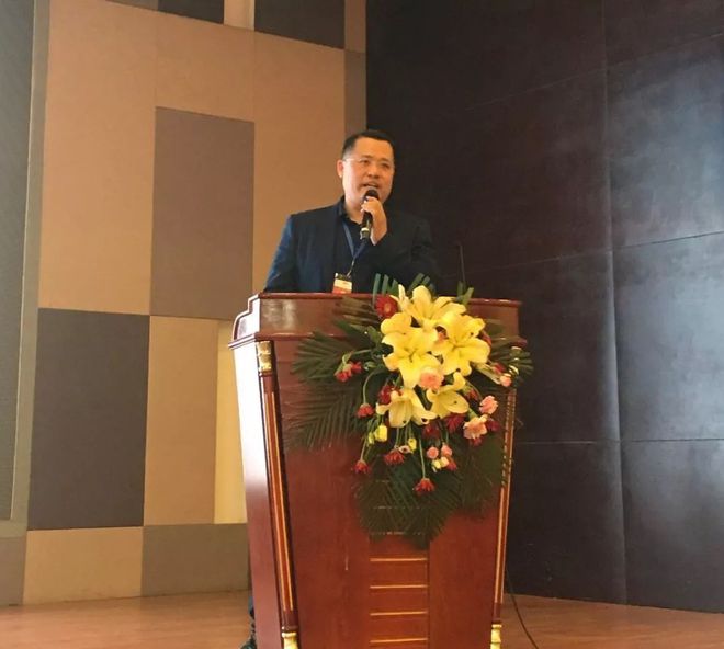 今天济南搞了一场超5万人次参与的电气开云体育 开云平台行业大会！速看(图4)