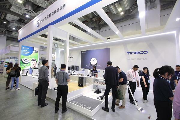 开云体育 kaiyun.com 官网入口“出海标杆”科沃斯亮相中国机电产品品牌新加坡展览会:创新是第一生产力