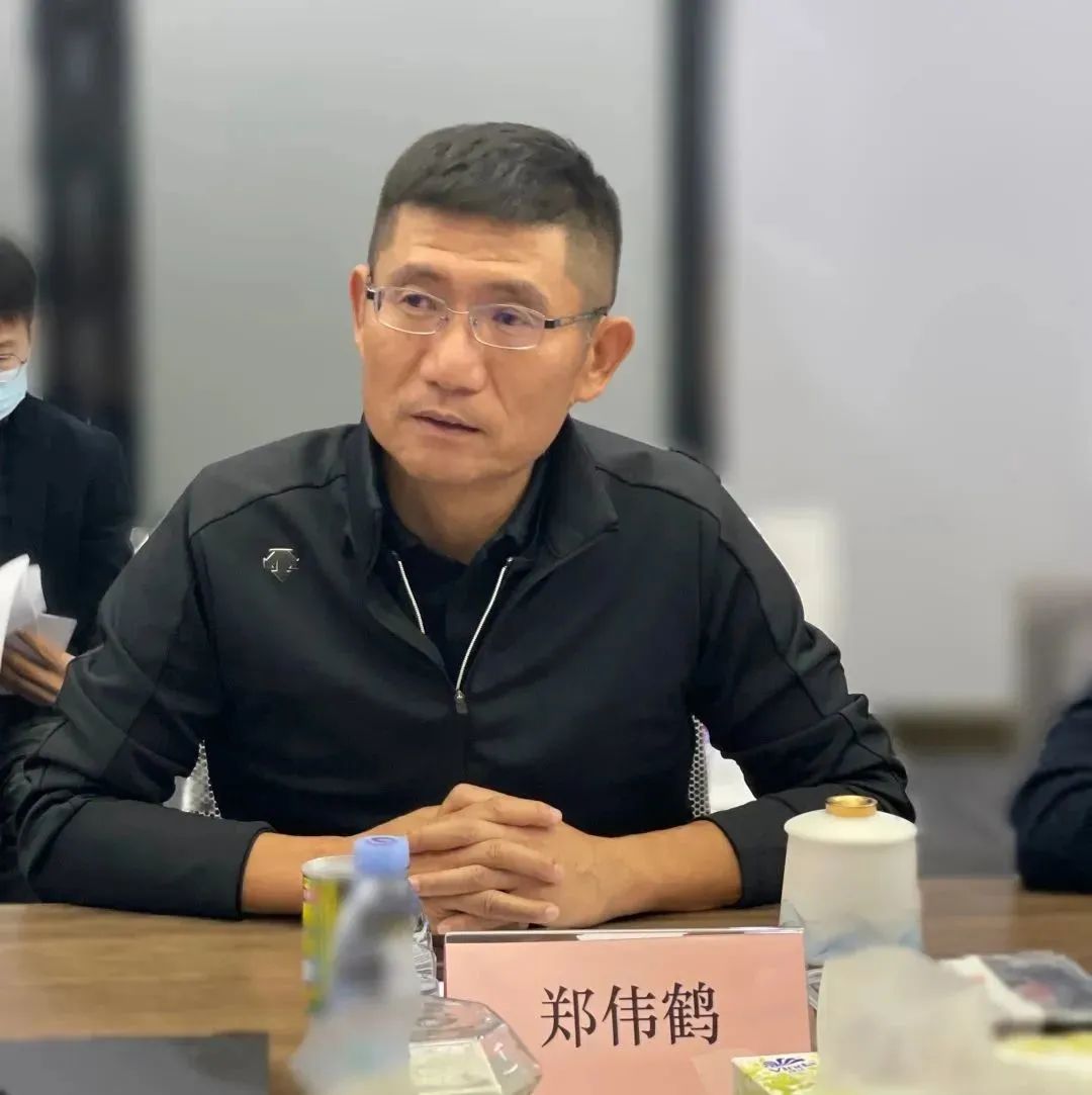 Kaiyun 开云体育探索前沿科技同创伟业携手成员企业“走进深圳先进院”(图2)
