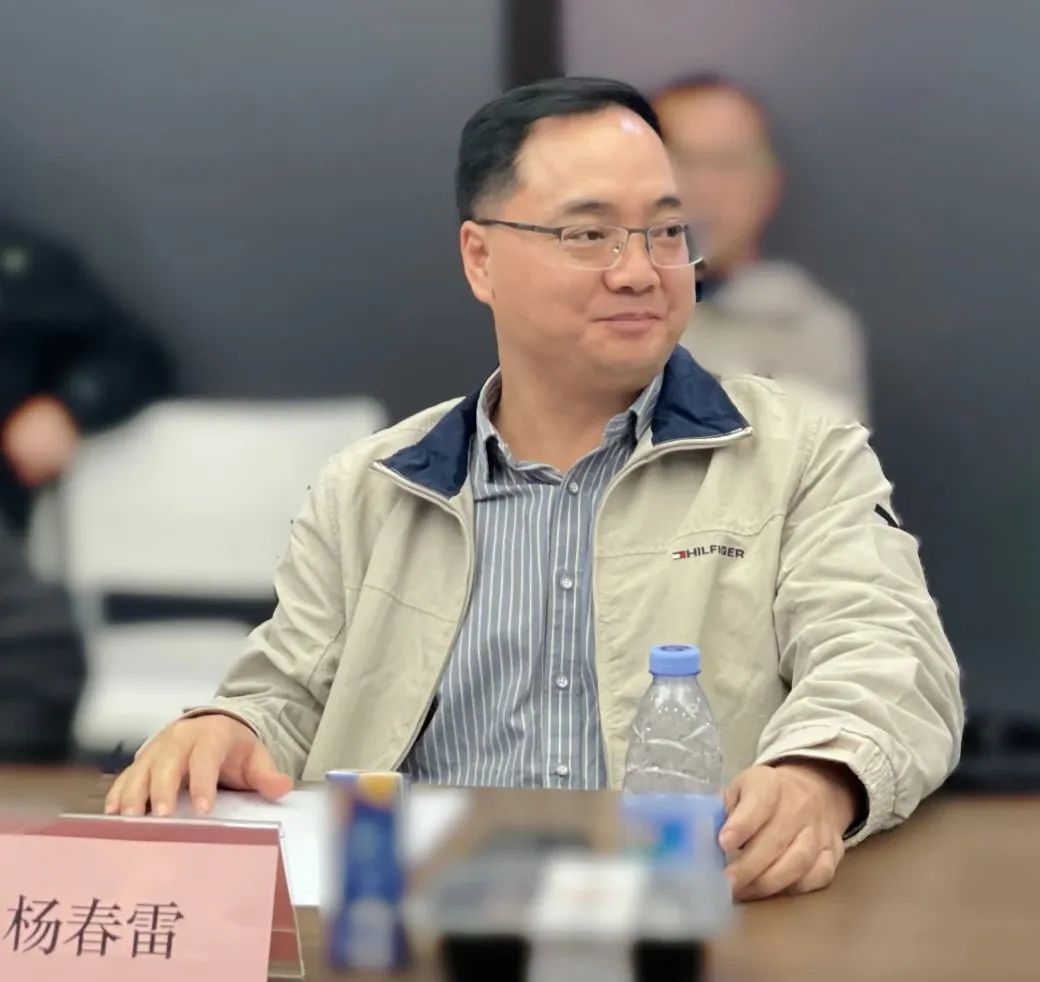 Kaiyun 开云体育探索前沿科技同创伟业携手成员企业“走进深圳先进院”(图4)