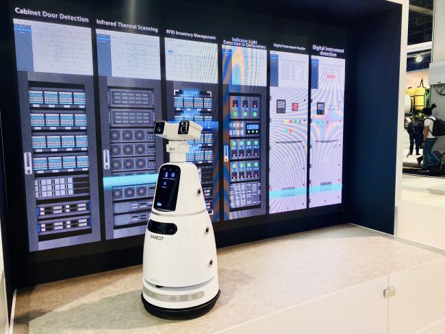 Walker全新亮相CES 2020优必选科技引领AI机器人商业化Kaiyun 开云(图5)