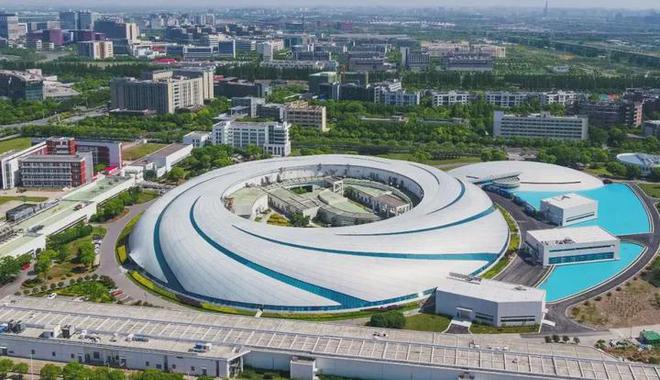 上海：落实人工智能上海方案实施“智能机器人+”行动开云体育 开云官网(图3)