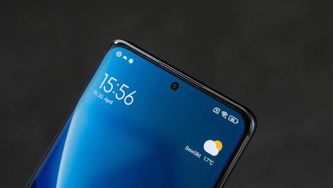 Kaiyun 开云官方直降2000元120W闪充+2K旗舰屏5000万三摄旗舰降成中档机(图2)